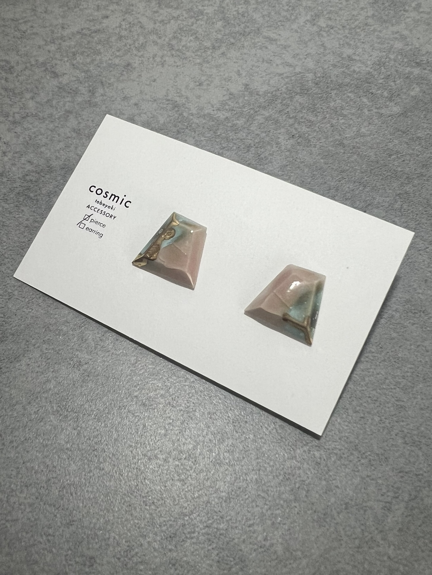 0011ピアスピンク系マーブル