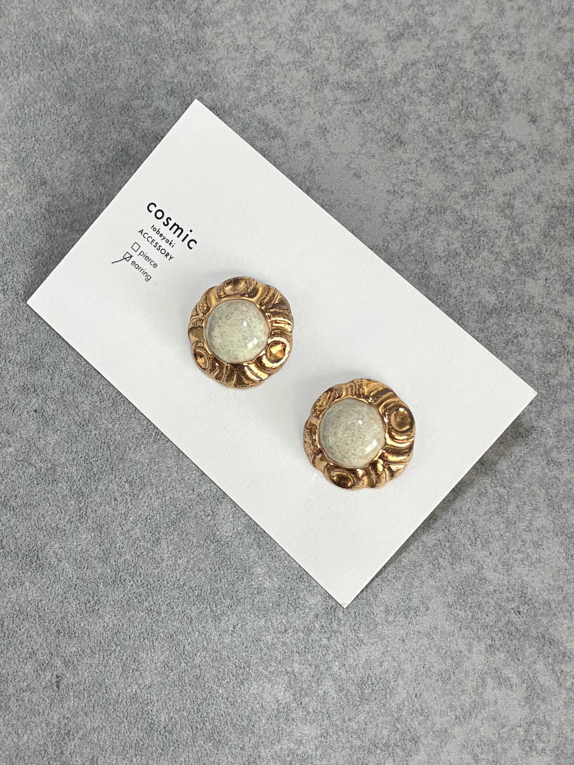 0019イヤリングザラ白ゴールド